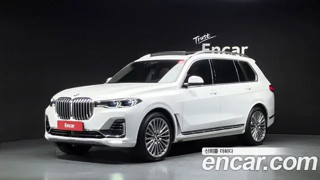 BMW X7 2021 — Фото 10/20