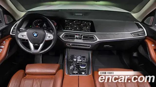 BMW X7 2021 — Фото 6/20