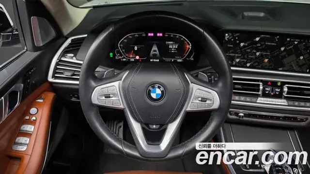 BMW X7 2021 — Фото 12/20