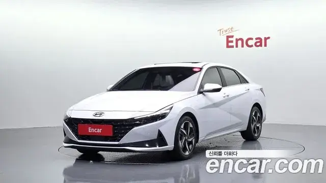 Hyundai Avante 2022 — Фото 1/20