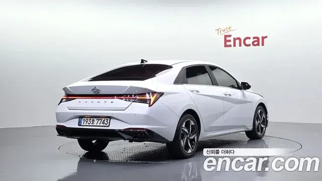 Hyundai Avante 2022 — Фото 2/20