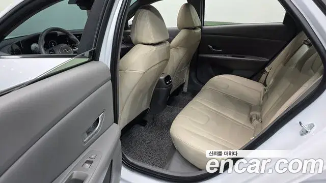 Hyundai Avante 2022 — Фото 12/20