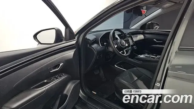 Hyundai The New Tucson 2023 — Фото 8/20