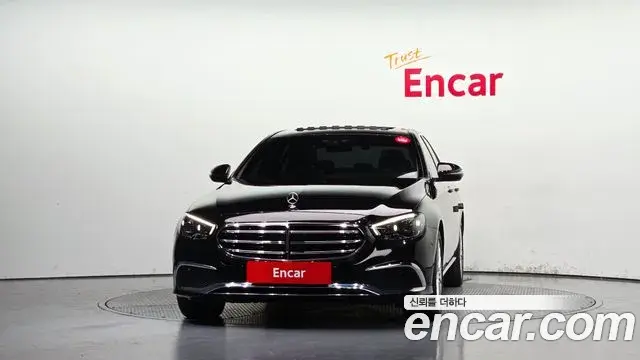 Mercedes-Benz E-Class 2021 — Фото 3/20