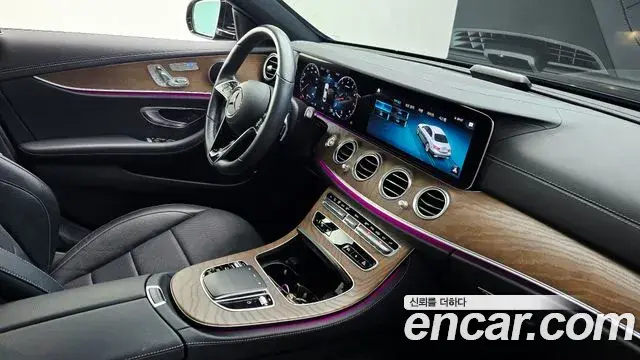 Mercedes-Benz E-Class 2021 — Фото 19/20