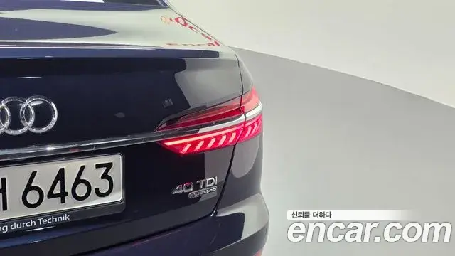 Audi A6 2022 — ფოტო 29/32