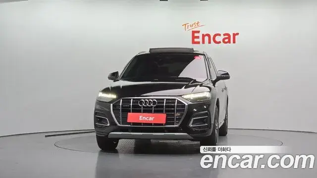 Audi Q5 2021 — Фото 3/20