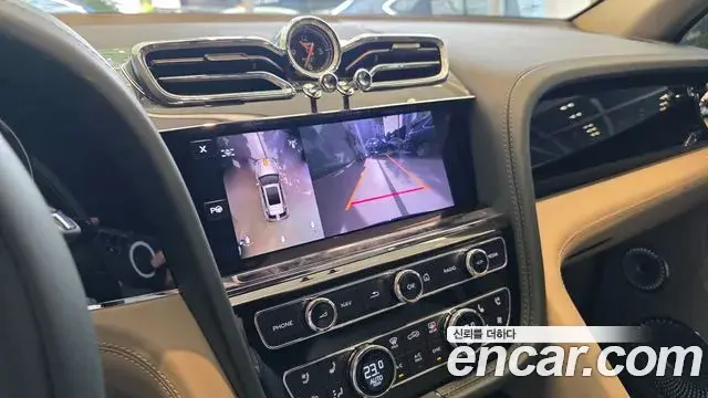 Bentley Bentayga 2024 — Şəkil 18/18