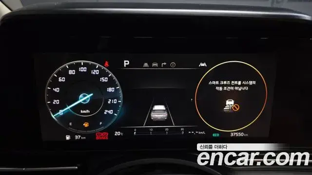Kia Carnival 2021 — Фото 8/20