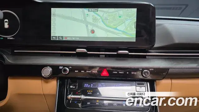 Kia Carnival 2021 — Фото 14/20