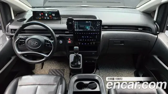 Hyundai Staria 2022 — Фото 7/20