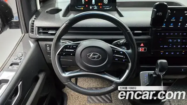 Hyundai Staria 2022 — Фото 13/20