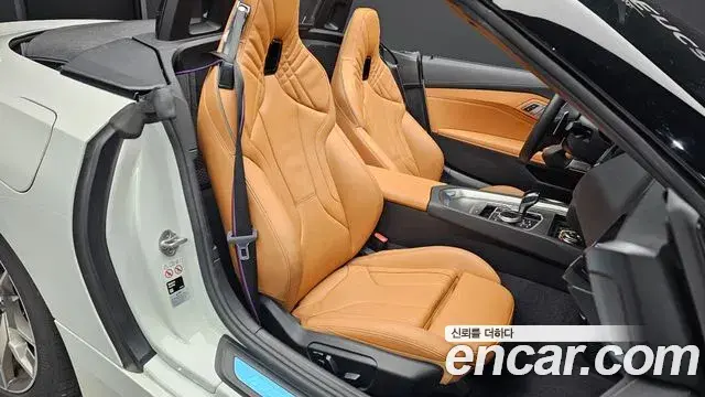 BMW Z4 2024 — Фото 12/20