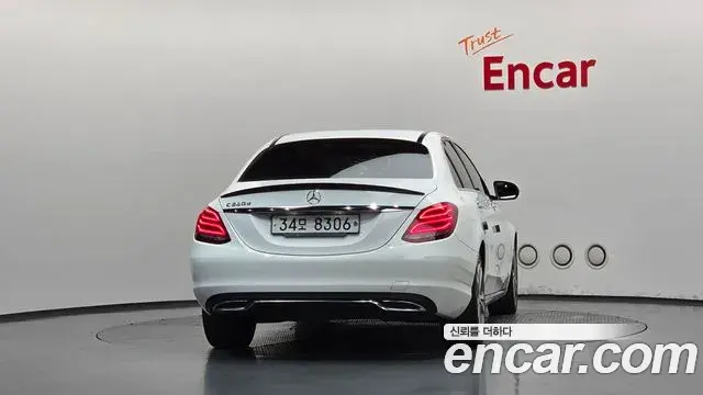 Mercedes-Benz C-Class 2018 — Фото 4/20