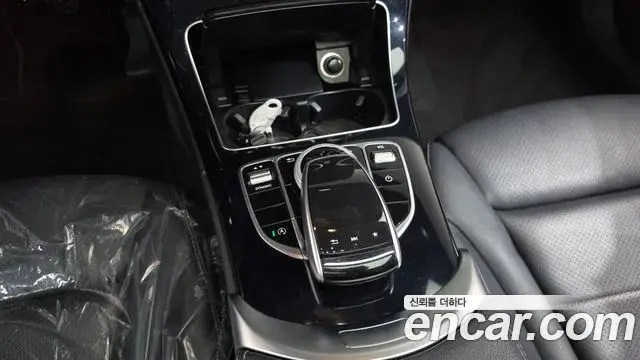 Mercedes-Benz C-Class 2018 — Фото 9/20