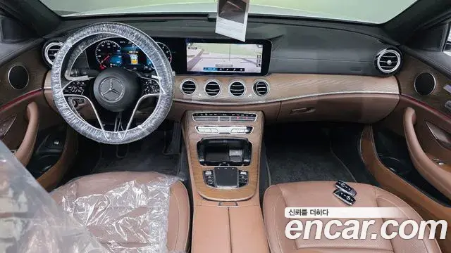 Mercedes-Benz E-Class 2022 — Фото 7/20
