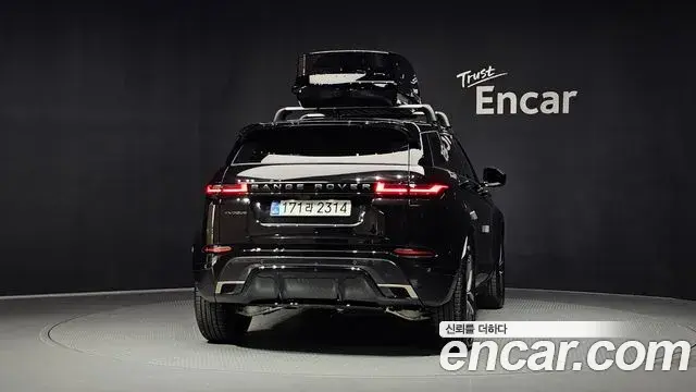 Land Rover Range Rover Evoque 2025 — Фото 3/20
