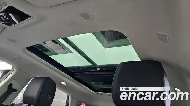 Land Rover Range Rover Evoque 2025 — Фото 17/20