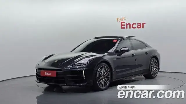 Porsche Panamera 2024 — Фото 1/20