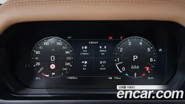 Land Rover Defender 2025 — Фото 8/20
