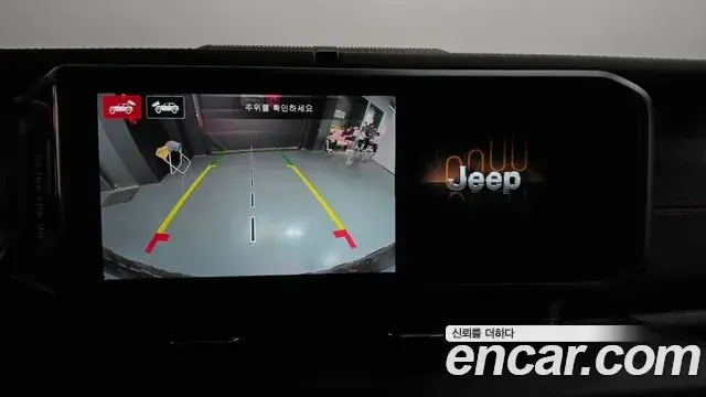 Jeep Wrangler 2025 — Фото 13/20
