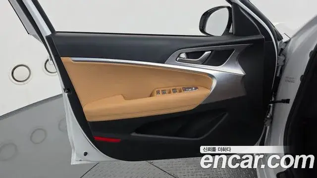 Genesis G70 2022 — Şəkil 16/41