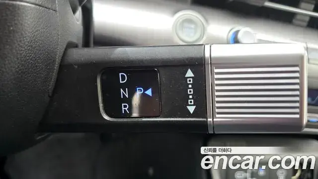 Hyundai Kona 2023 — Фото 9/20