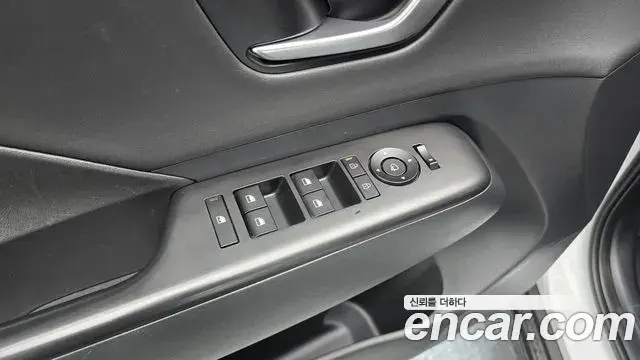 Hyundai Kona 2023 — Фото 20/20