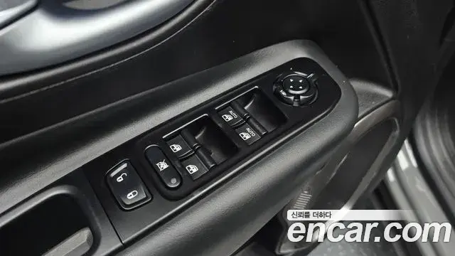 Jeep Renegade 2020 — Photo 12/30