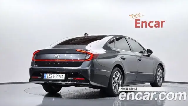 Hyundai Sonata 2022 — Фото 2/20