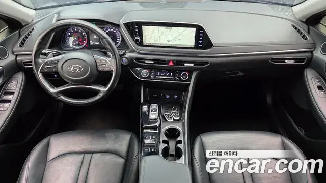 Hyundai Sonata 2022 — Фото 7/20