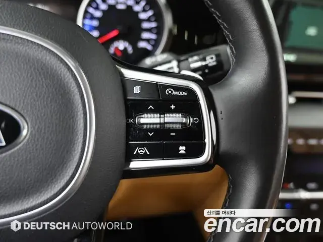 Kia Carnival 2020 — Фото 17/20
