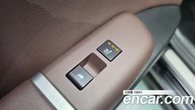 Hyundai Grandeur 2023 — Фото 18/20