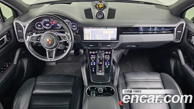 Porsche Cayenne 2019 — Фото 7/20
