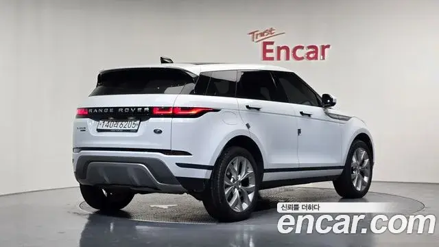 Land Rover Range Rover Evoque 2019 — Фото 1/20
