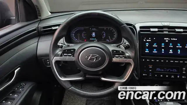 Hyundai The New Tucson 2023 — Фото 13/20