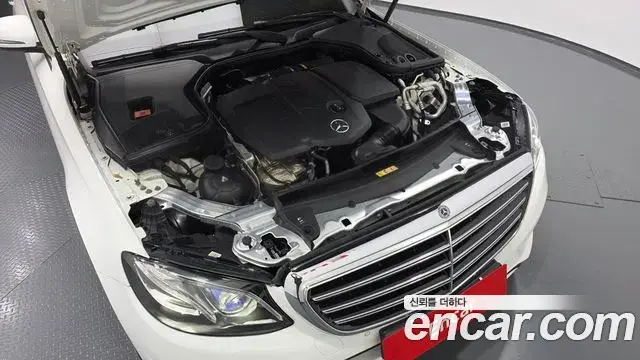 Mercedes-Benz E-Class 2019 — Фото 6/20