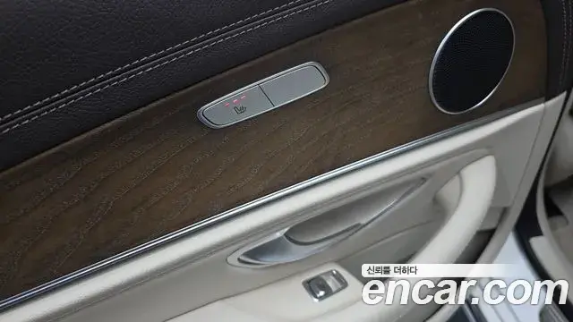 Mercedes-Benz E-Class 2019 — Фото 14/20