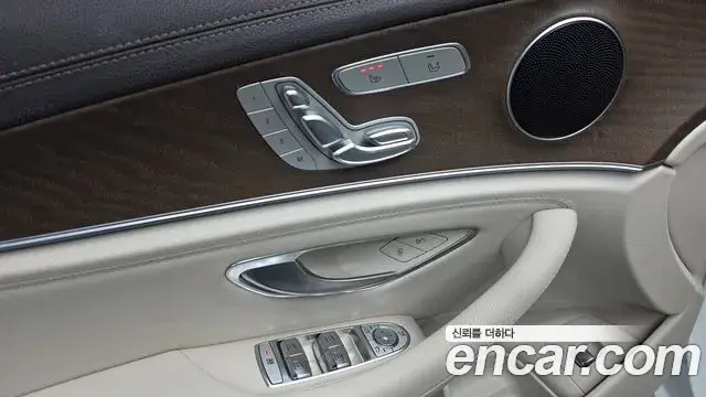 Mercedes-Benz E-Class 2019 — Фото 16/20