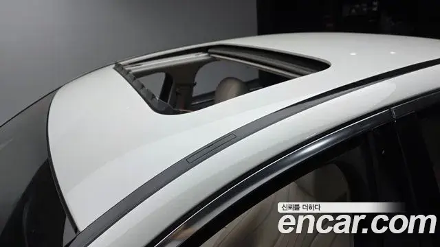 Mercedes-Benz E-Class 2019 — Фото 19/20