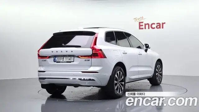 Volvo XC60 2024 — Фото 2/20