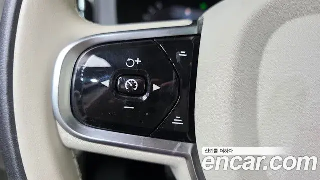 Volvo XC60 2024 — Фото 20/20