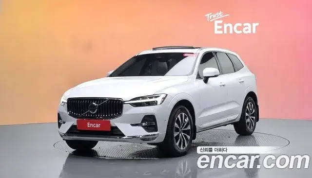 Volvo XC60 2024 — Фото 1/20