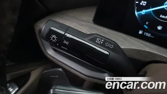 Kia K8 2022 — Şəkil 7/32