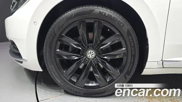 Volkswagen Arteon 2019 — Şəkil 7/35