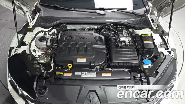 Volkswagen Arteon 2019 — Şəkil 19/35