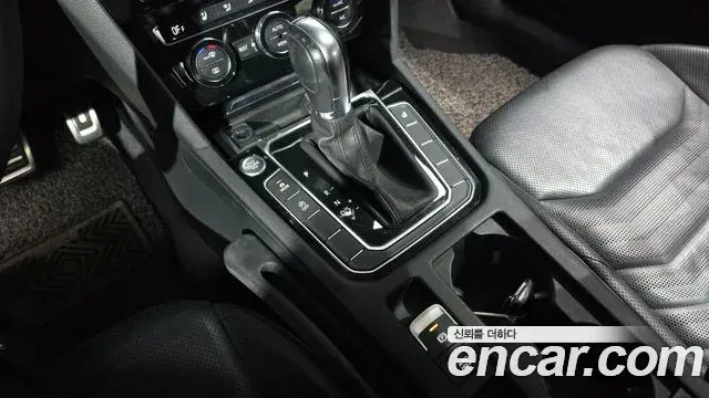 Volkswagen Arteon 2019 — Şəkil 11/35