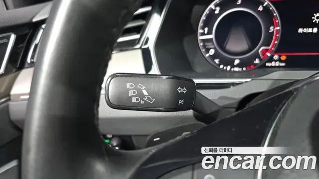 Volkswagen Arteon 2019 — Şəkil 21/35
