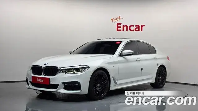 BMW 5 Series 2018 — Фото 1/20