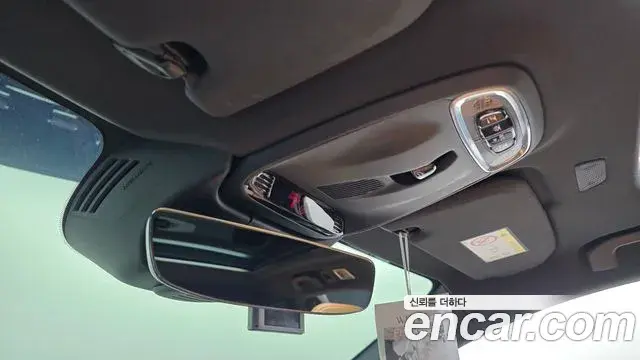 Volvo V60 Cross Country 2019 — Photo 23/35